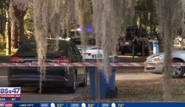 Resident shot during Jacksonville home invasion, manages to shoot suspected robber – 104.5 WOKV