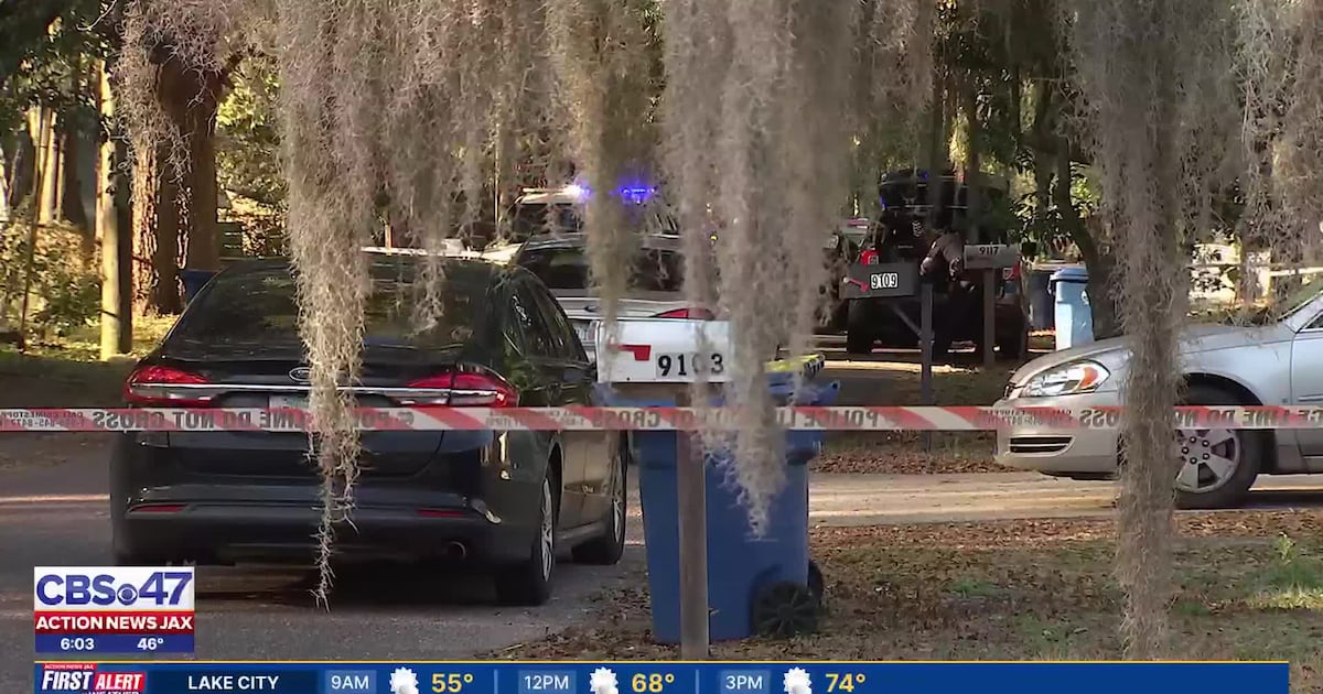 Resident shot during Jacksonville home invasion, manages to shoot suspected robber – 104.5 WOKV