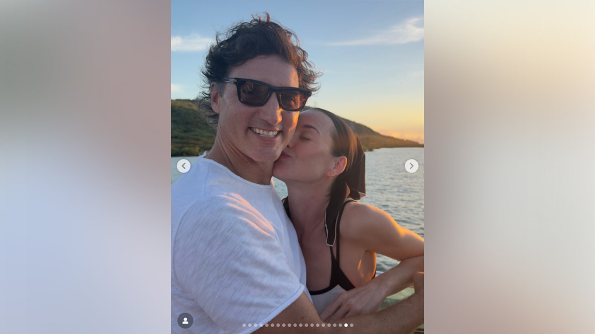 Perry shared a photo of herself giving Trudeau a kiss on the cheek.