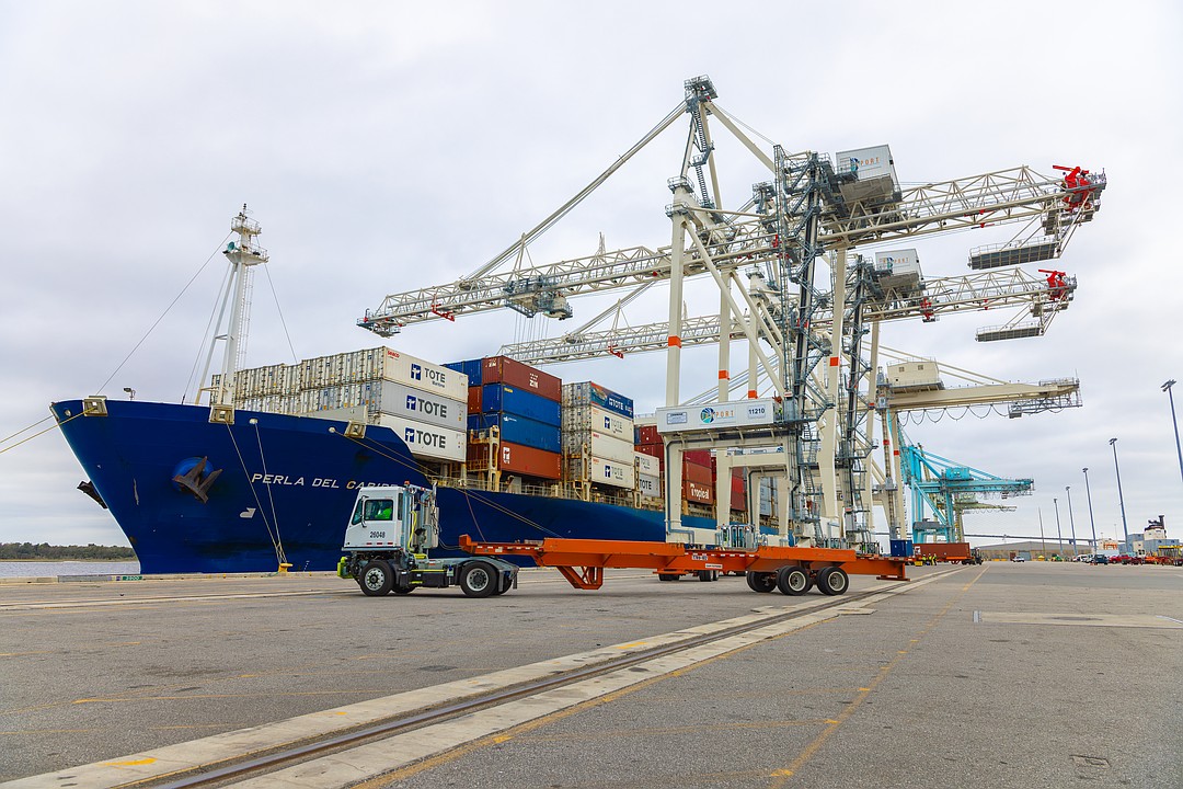 JaxPort adds two cranes to Blount Island assets, commissioning third at Talleyrand