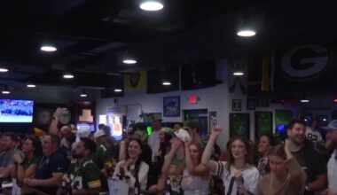 Die Hards & Dive Bars: Packer Backers