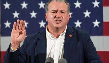 Jimmy Patronis welcomes AI firm's new office in Fort Walton Beach