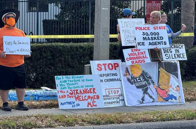 Protest outside Orlando ICE facility