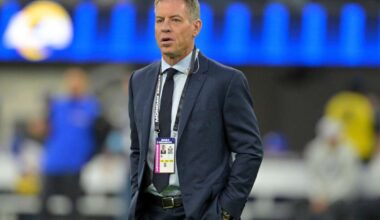 Troy Aikman to advise Miami Dolphins in search for new GM