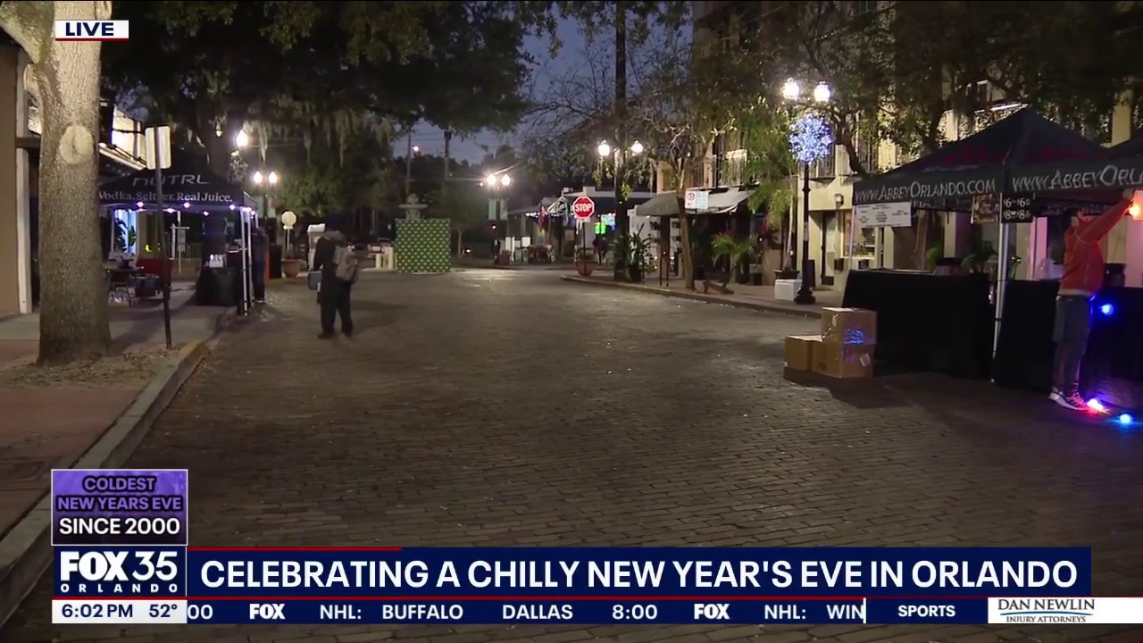 New Year’s Eve revelers gather at Orlando’s Thornton Park