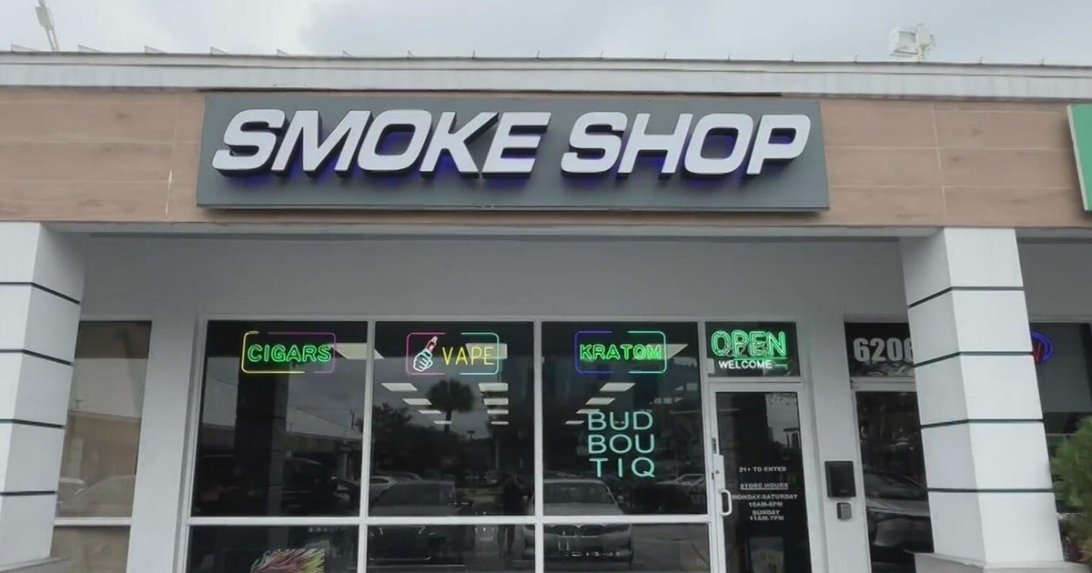 Masked burglars smash Fort Lauderdale vape shop—owner fights back, crew linked to 15 thefts