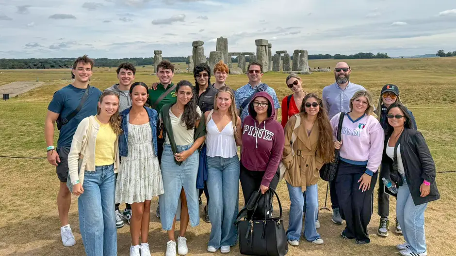 Students visit Stonehenge