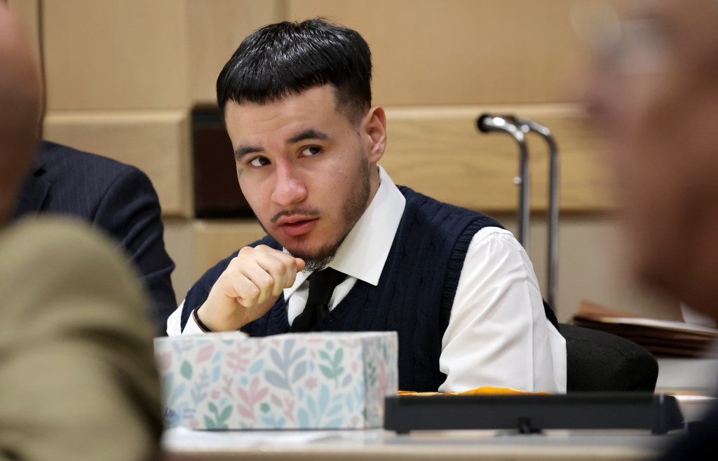 Hollywood cop killer seeks to vacate guilty plea