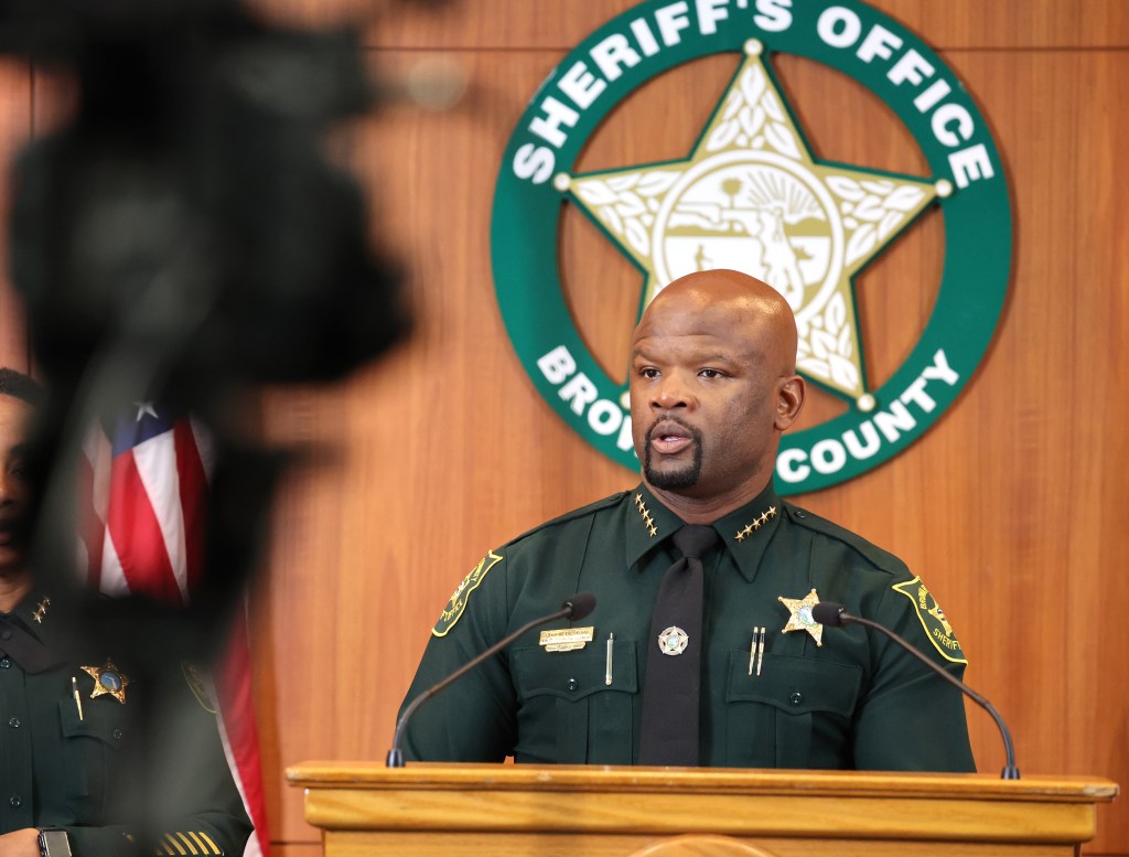 On Broward Sheriff, Deerfield Beach got it right