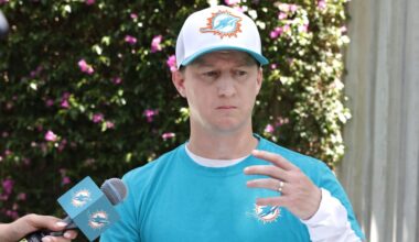 Miami Dolphins promoting Bobby Slowik to offensive coordinator