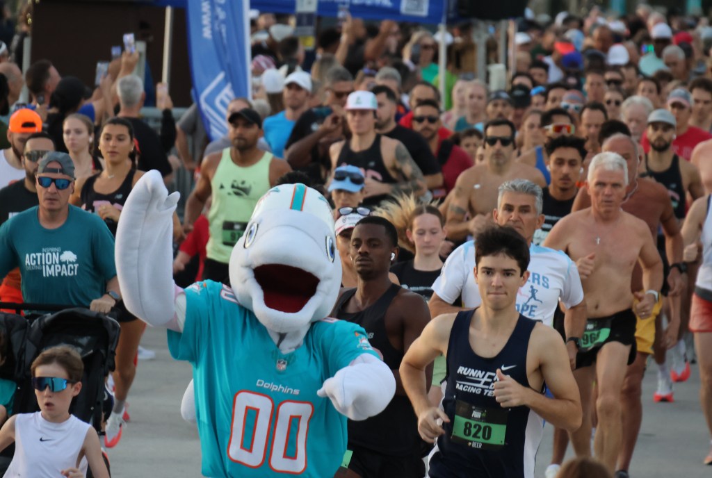 29th annual Dunn’s Run draws thousands to Deerfield Beach