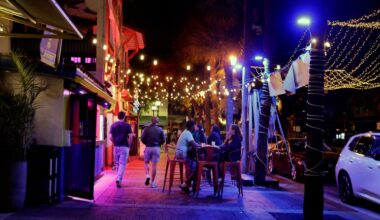 A no-go for open containers outside bars in Fort Lauderdale