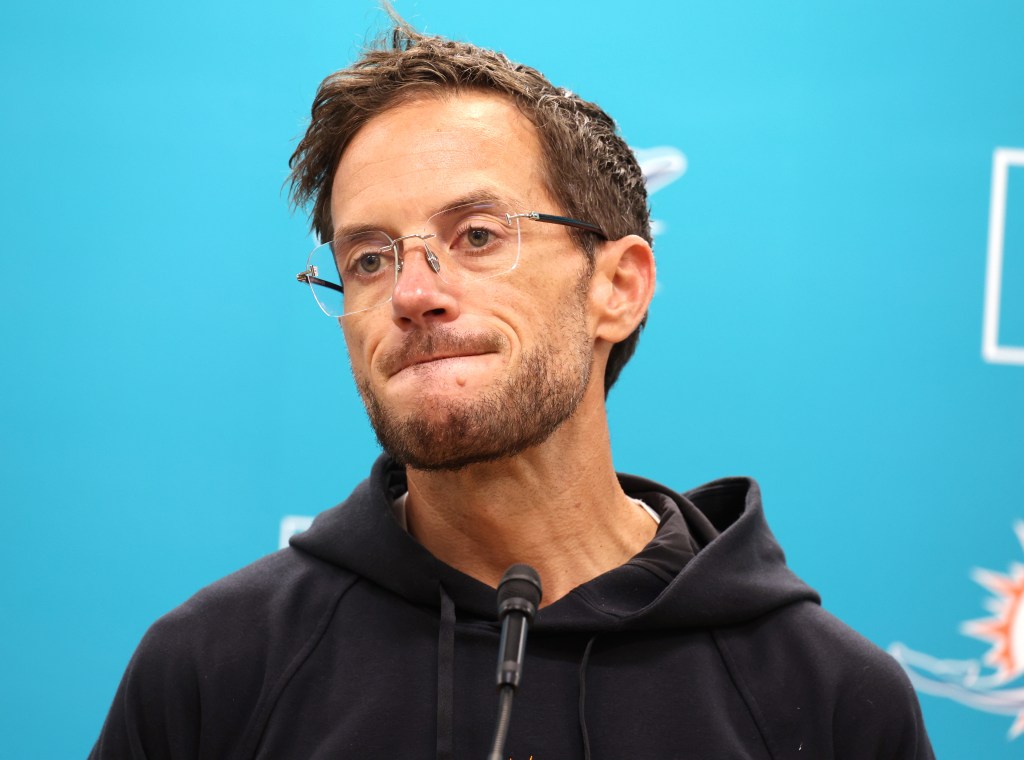 Dolphins fire coach Mike McDaniel at end of fourth season