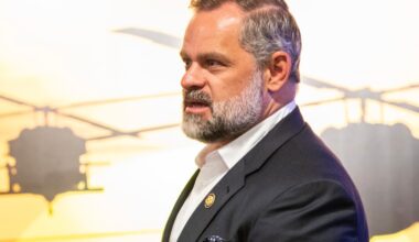 Cory Mills lashes out at Volusia town hall after ICE pushback – Orlando Sentinel