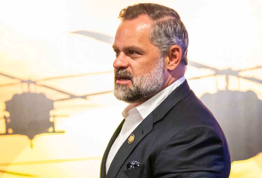 Cory Mills lashes out at Volusia town hall after ICE pushback – Orlando Sentinel