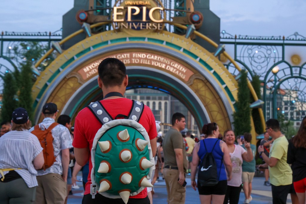 Epic Universe lifts Comcast theme-park numbers, report says