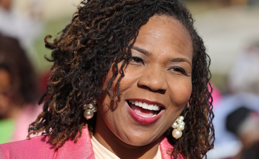 Black lawmakers protest Uthmeier's opinion on racial preferences