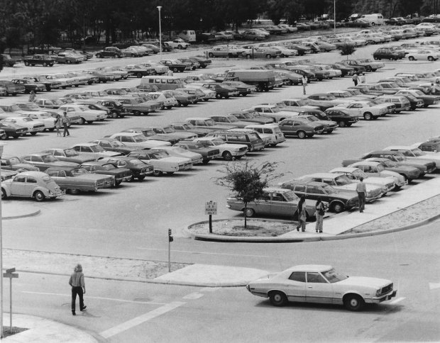 A longtime tradition for FTU and UCF: Parking lots are jammed for the the first day of classes at Florida Technological University in September 1973. (Sentinel file)