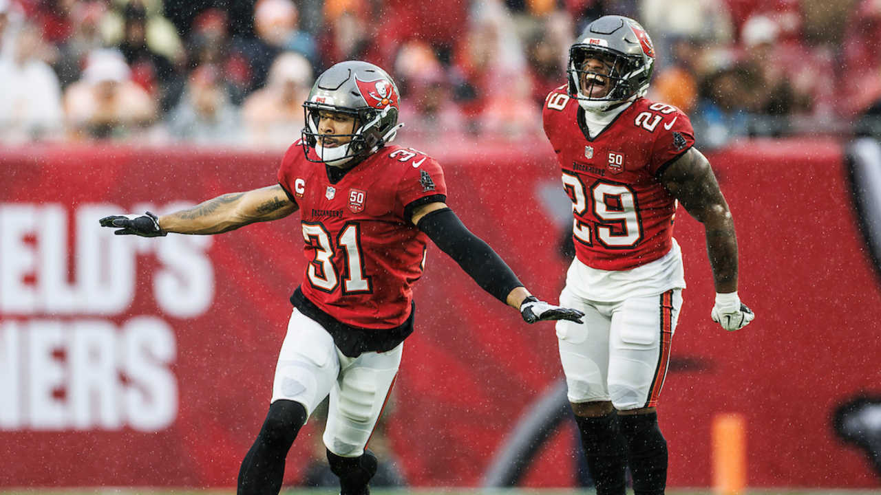 Panthers vs. Bucs Week 18 2025