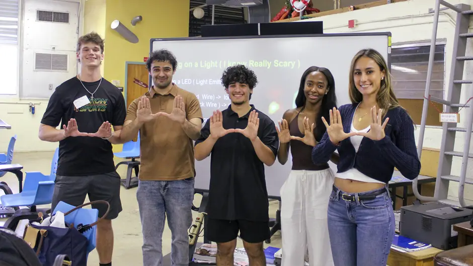 UMaker students at West Miami Middle School