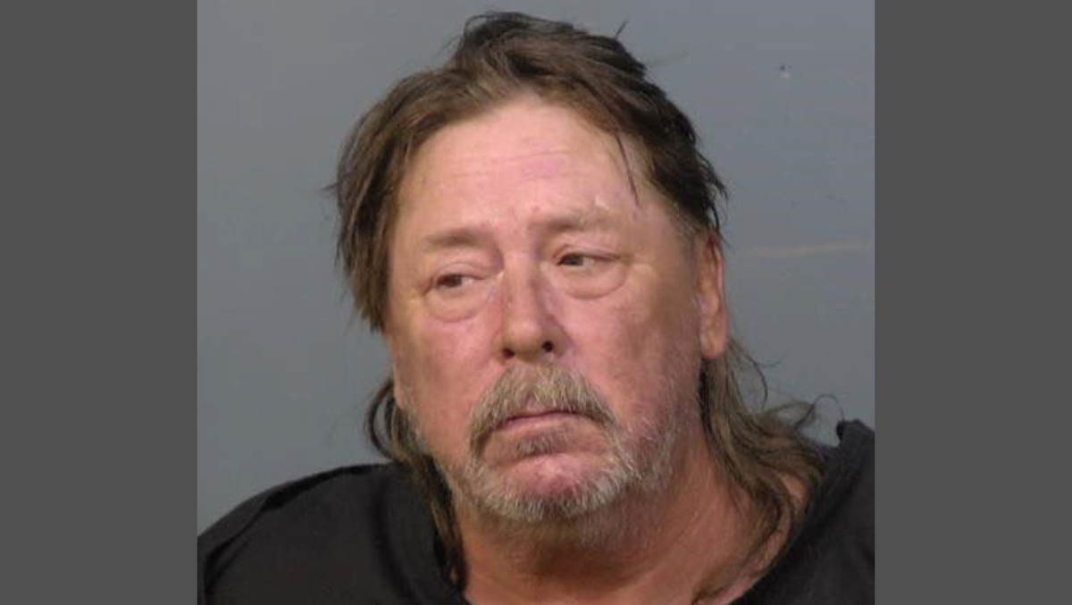 Florida man arrested on DUI after driving car on fire