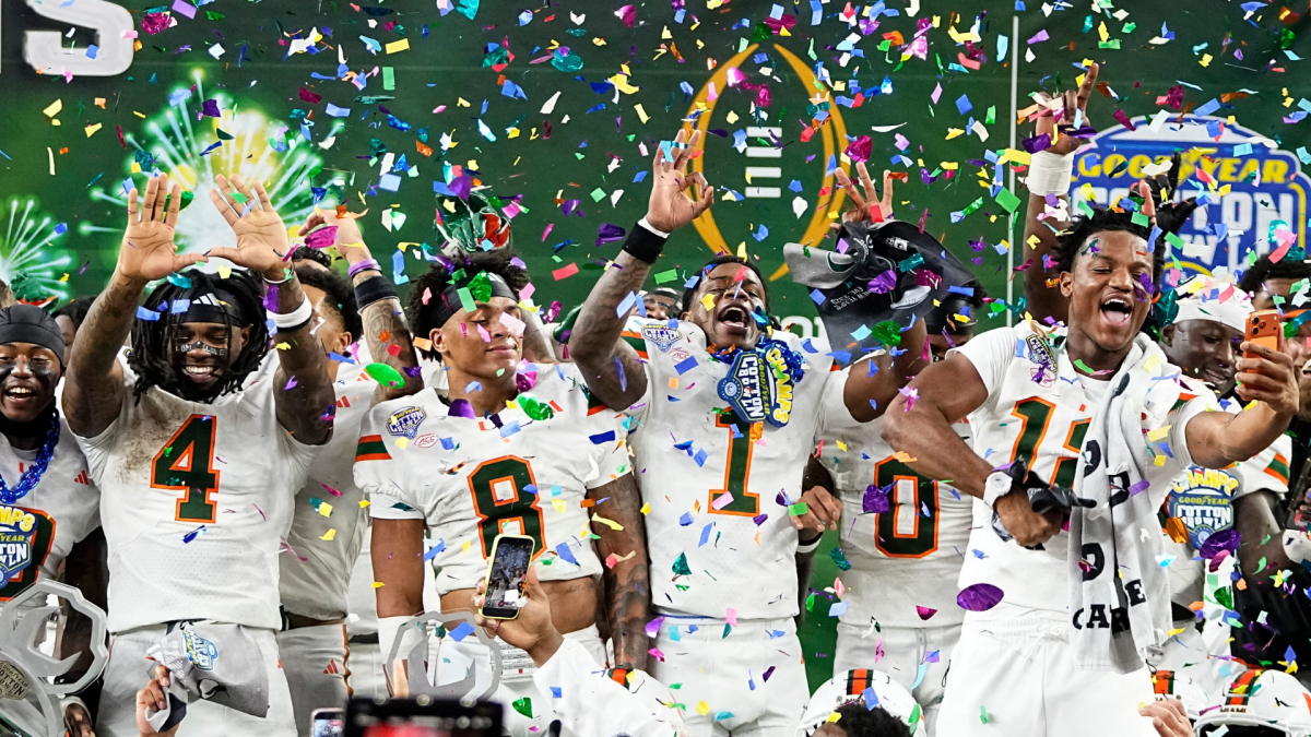 College Football Playoff: Miami upsets Ohio State; Packers claim Trevon Diggs