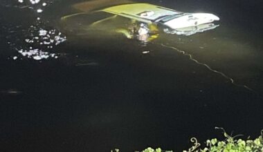 No occupants found in submerged vehicle in San Carlos Park
