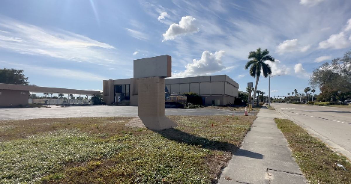 Cape Coral building once infested with iguanas files for demolition permit