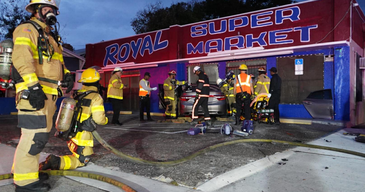 2 hospitalized after vehicle crashes into Tampa supermarket