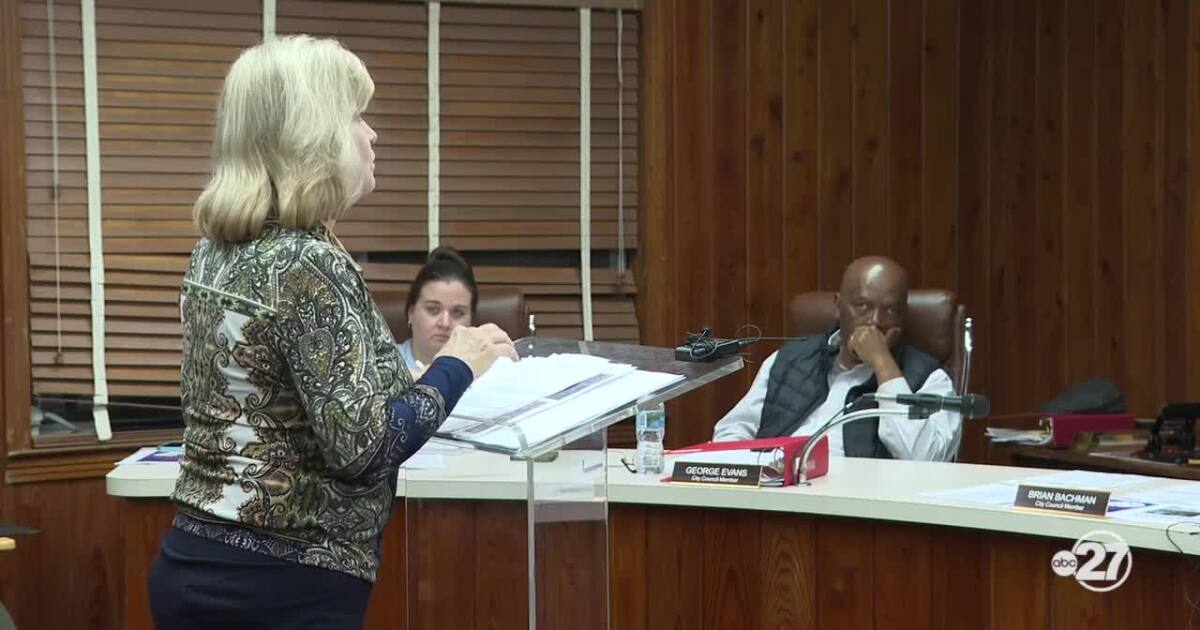 Monticello council splits on zoning request, picks new mayor