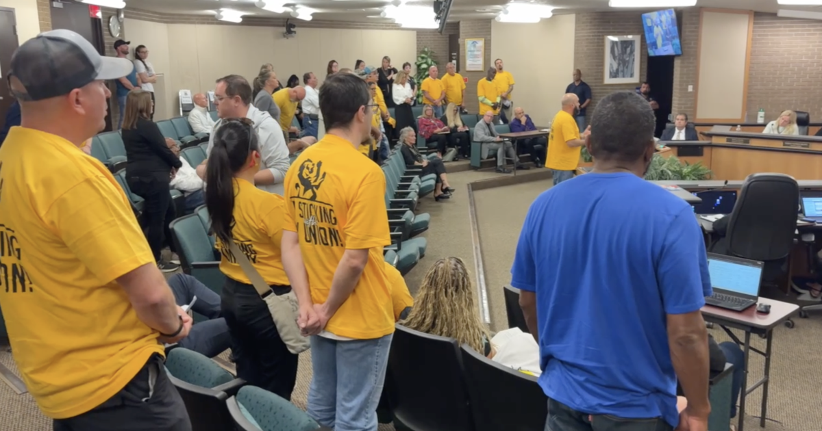 Fort Myers city workers push for pay raises amid regional wage gap