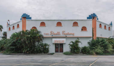 Shell Factory property sells to Florida company