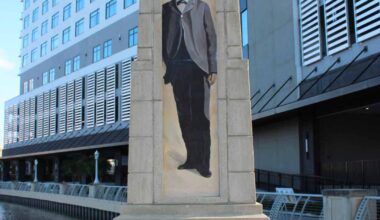 New murals at Fort Myers river basin draw attention to contributions made by Manuel A. Gonzalez and Harvie Heitman