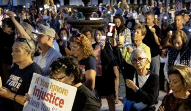 Protests held Saturday in Fort Myers, Naples to decry ICE shooting of Renee Nicole Good