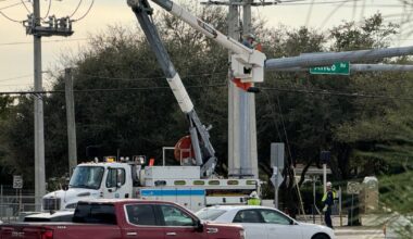 More than 1,200 without power in south Lee County; FPL on scene