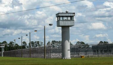 Federal officials to decide on Florida's 3rd Panhandle detention center