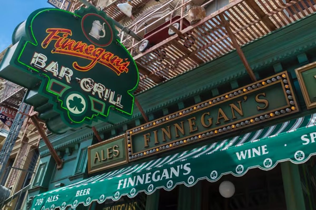 Finnegan's Bar & Grill