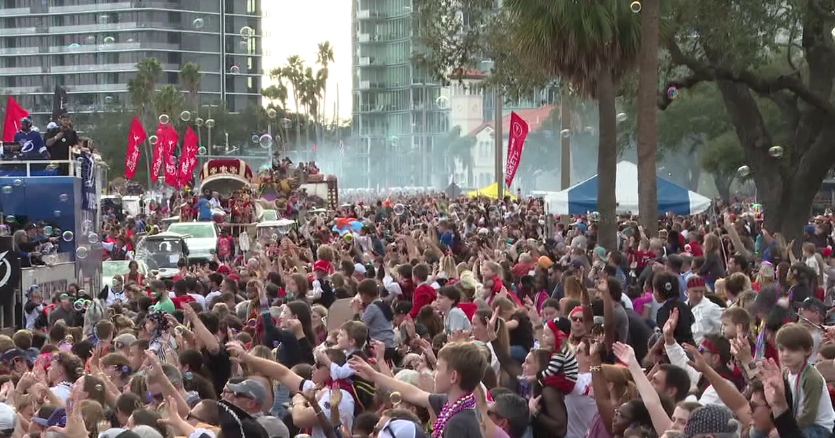 Gasparilla Children’s Parade brings pirate-themed fun to Bayshore Boulevard