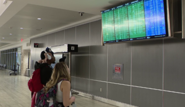 Tampa travelers leave early to avoid delays as winter weather moves in