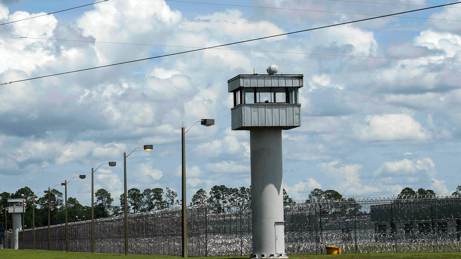 Florida awaiting federal approval for 3rd immigration detention center