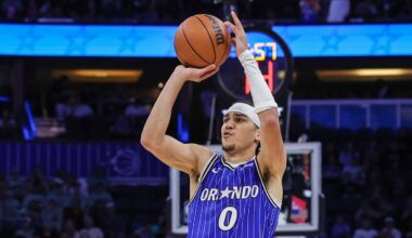 The Orlando Magic shook off a rough shooting game in Monday's win over the Milwaukee Bucks to race ahead for their third straight win.