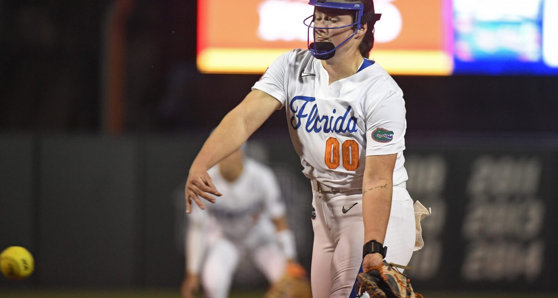 Florida right-handed pitcher/first base Ava Brown (0) pitches as the Florida Gators faced the North Florida Ospreys on Feb. 6, 2025.
