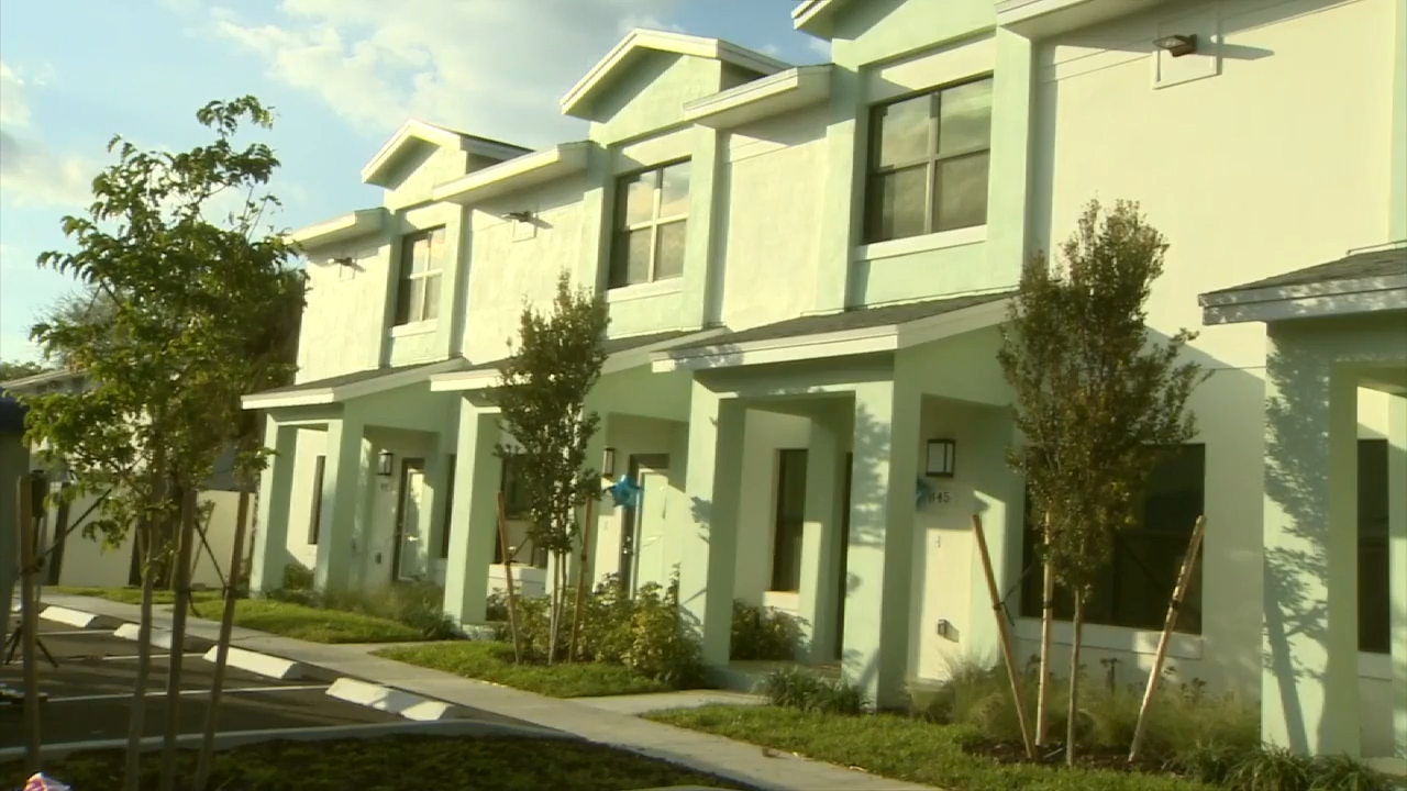 Habitat for Humanity, local businesses help 8 South Florida families become homeowners in North Lauderdale - WSVN 7News | Miami News, Weather, Sports