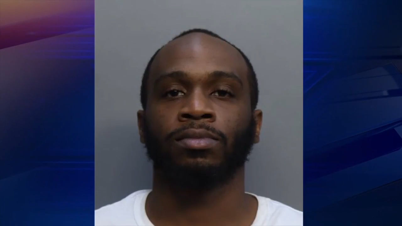 Man who got locked inside van during attempted burglary in Hialeah appears before a judge - WSVN 7News | Miami News, Weather, Sports