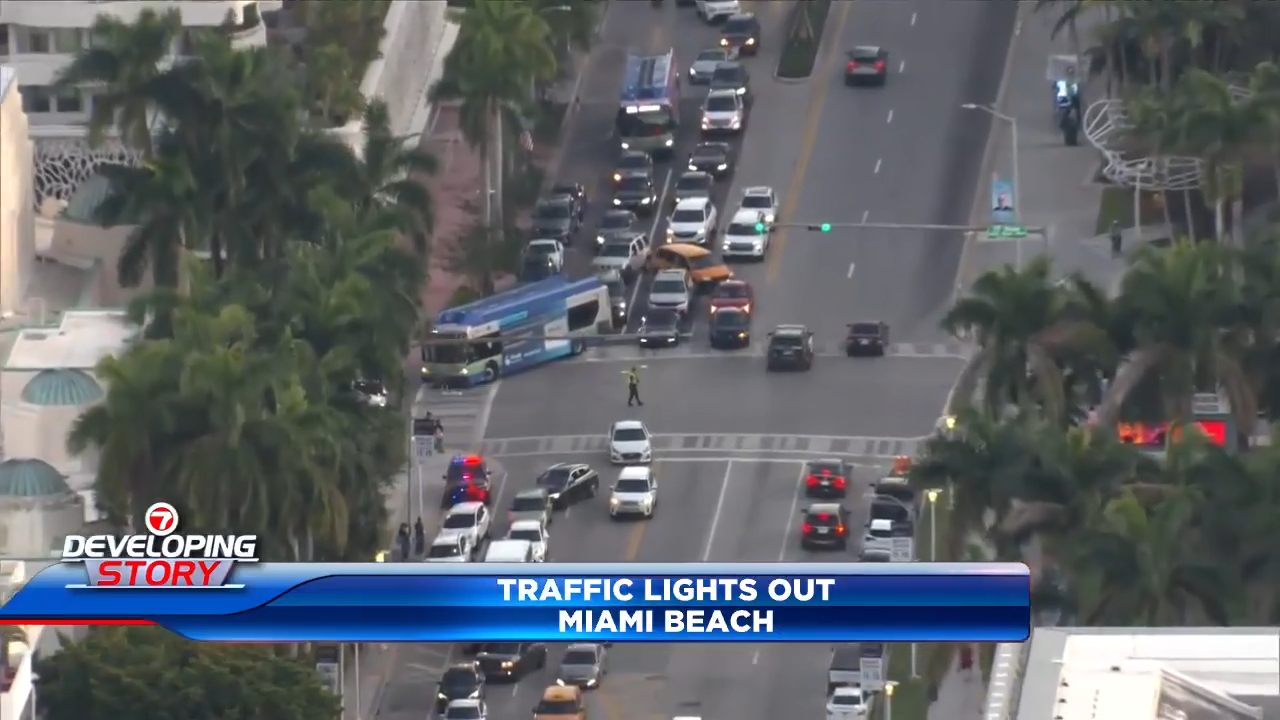 Traffic light outage causes heavy congestion at several intersections in Miami Beach - WSVN 7News | Miami News, Weather, Sports