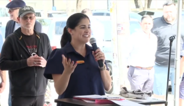 Landmark hot dog restaurant in SW Miami-Dade adds major South Florida icons to hall of fame - WSVN 7News | Miami News, Weather, Sports