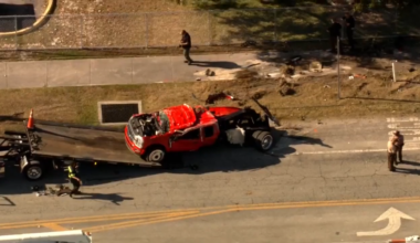 1 dead, 1 critical after violent crash between tow truck, car in SW Miami-Dade - WSVN 7News | Miami News, Weather, Sports