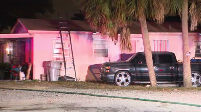 1 hospitalized after fire breaks out at home in Pompano Beach - WSVN 7News | Miami News, Weather, Sports