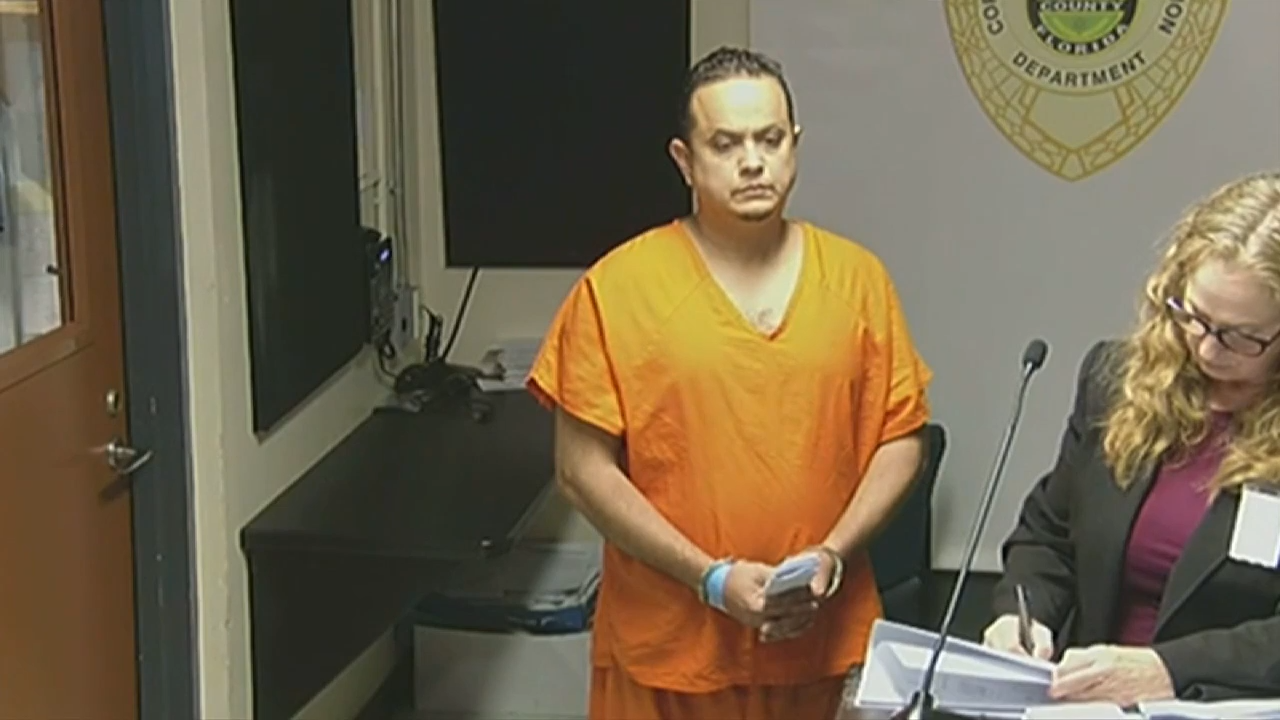 Man accused of selling counterfeit merchandise in Miami, Hialeah faces a judge - WSVN 7News | Miami News, Weather, Sports