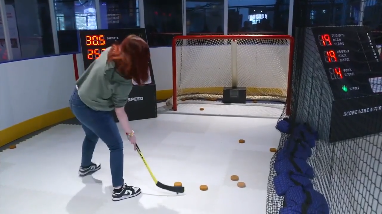 Fort Lauderdale Museum of Discovery and Science hosts exhibit putting the spotlight on the evolution of ice hockey - WSVN 7News | Miami News, Weather, Sports